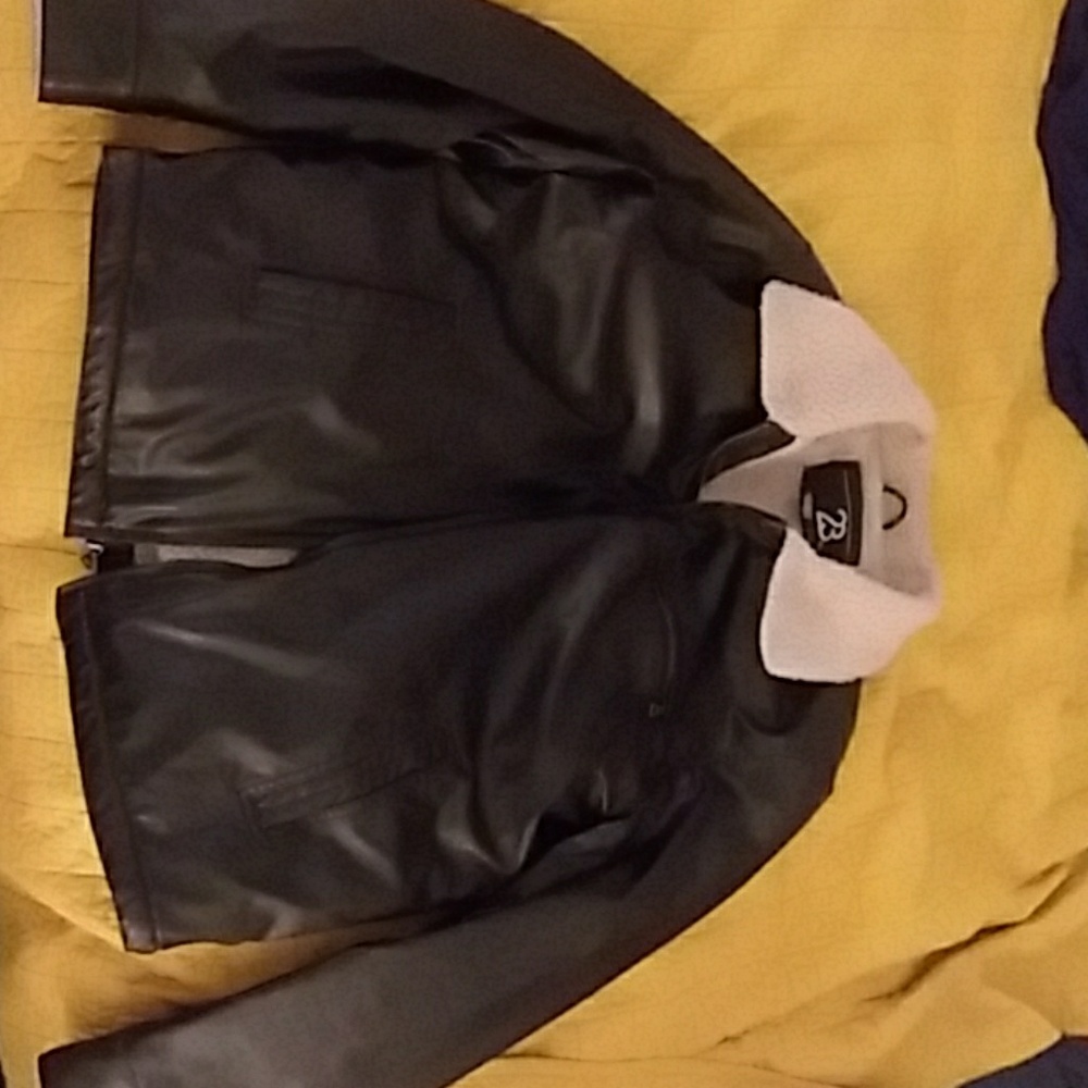 Winter jacket - Picture 1 of 4